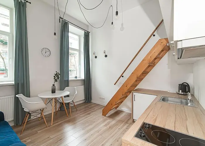 Lovely Loft In Old Town With Free Parking By Urban Rent