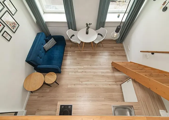 Lovely Loft In Old Town With Free Parking By Urban Rent