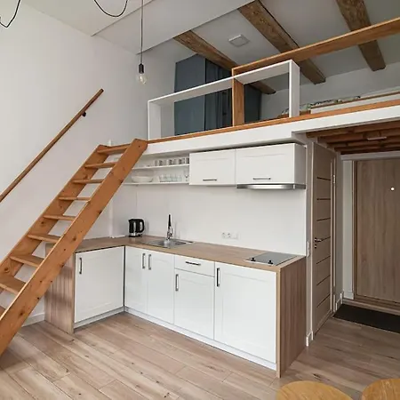 Appartement Lovely Loft In Old Town