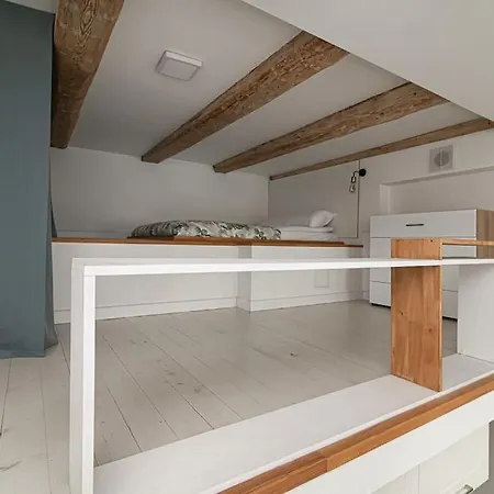 Lovely Loft In Old Town With Free Parking By Urban Rent Apartment Vilnius