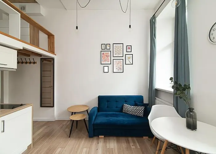 Lovely Loft In Old Town With Free Parking By Urban Rent